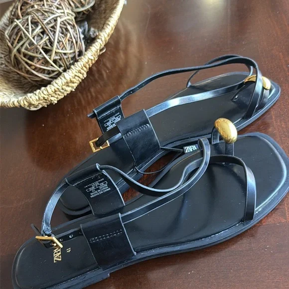 Zara Strappy Black and Gold Sandals NWT size 41 - Picture 6 of 6